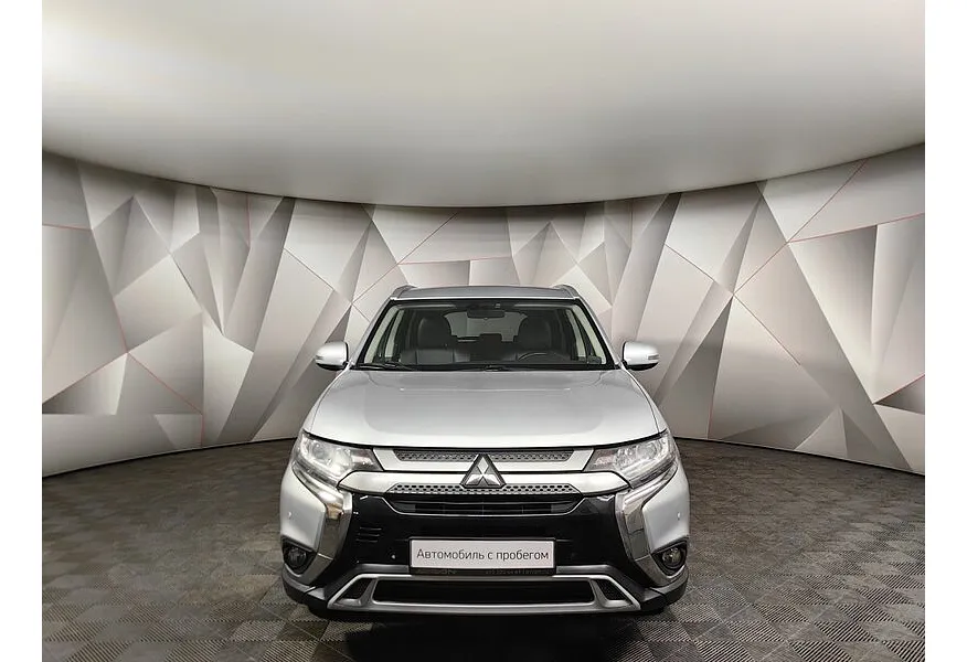 Mitsubishi Outlander 2.0 CVT 4WD (146 л.с.) Серебристый в АВИЛОН. Слайд №7
