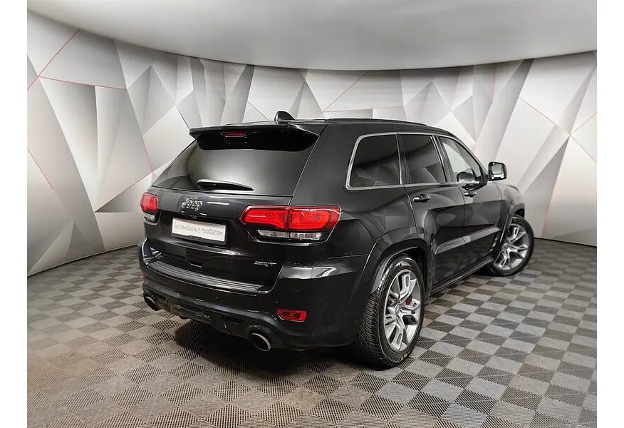 Jeep Grand Cherokee 6.4 AT SRT-8 (468 л.с.) Черный в АВИЛОН. Слайд №2