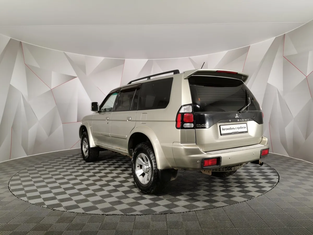 Mitsubishi Pajero Sport 3.0 AT (170 л.с.) Бежевый в АВИЛОН. Слайд №4