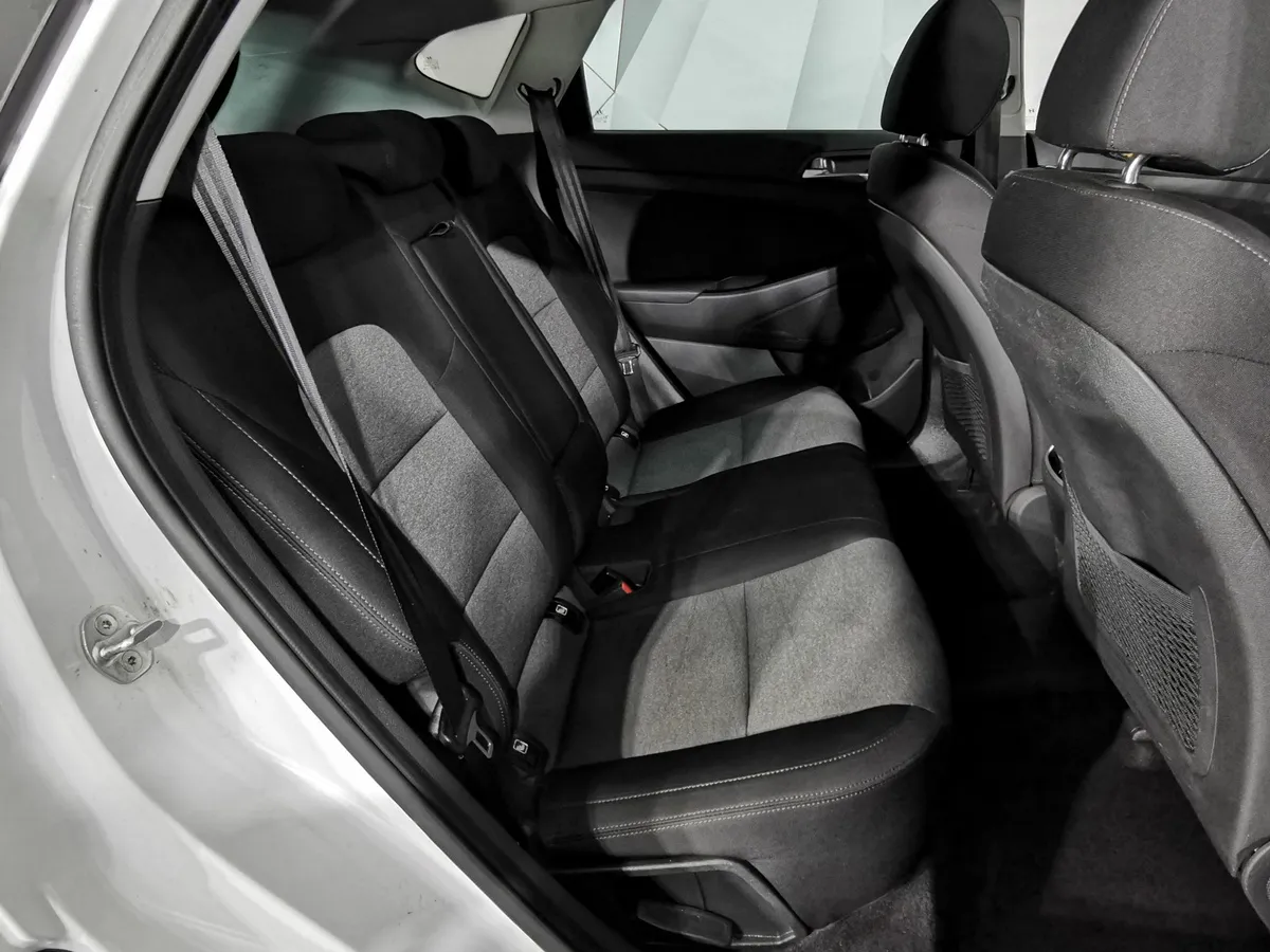 Hyundai Tucson 2.0 (150 л.с.) MPI-6AT-2WD Family Белый в АВИЛОН. Слайд №16