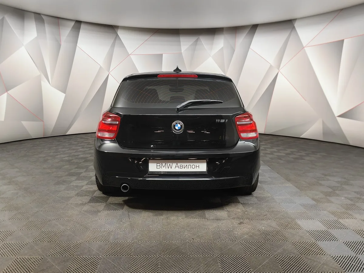BMW 1 серия 116i AT (136 л.с.) Черный в АВИЛОН. Слайд №4