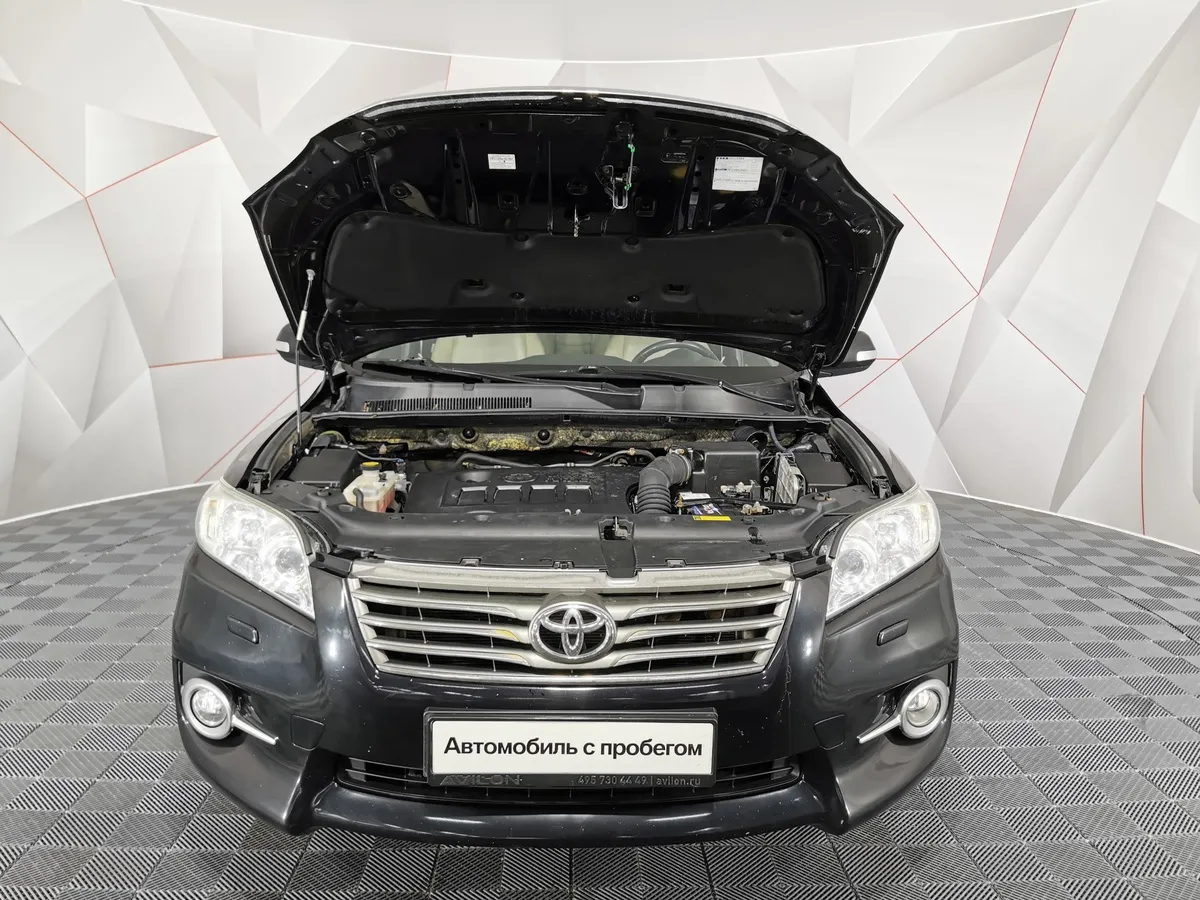 Toyota RAV4 2.0 AT (152 л.с.) Черный в АВИЛОН. Слайд №10