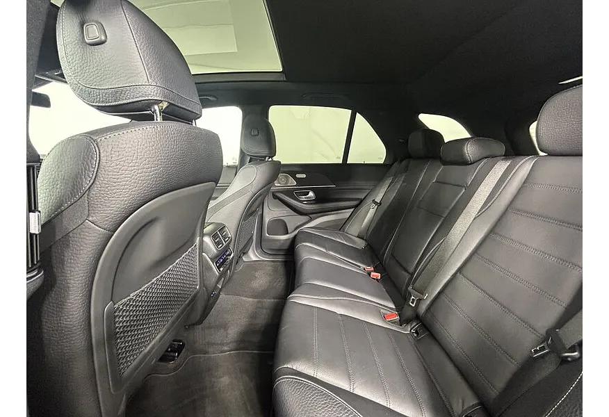 Mercedes-Benz GLE 300d 4MATIC 9G-TRONIC (269 л.с.) Черный в АВИЛОН. Слайд №9
