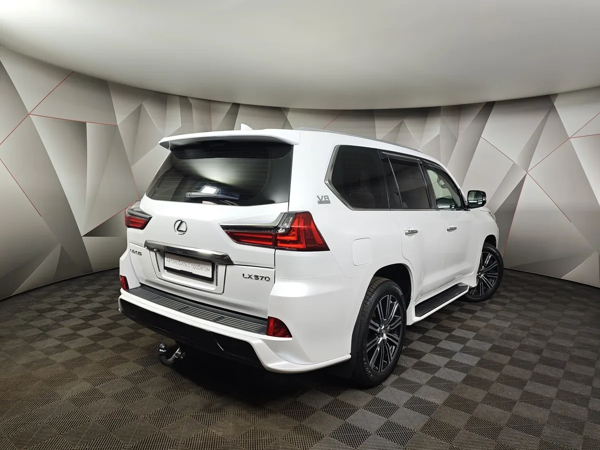 Lexus LX 570 AT (367 л.с.) Heritage Белый в АВИЛОН. Слайд №2