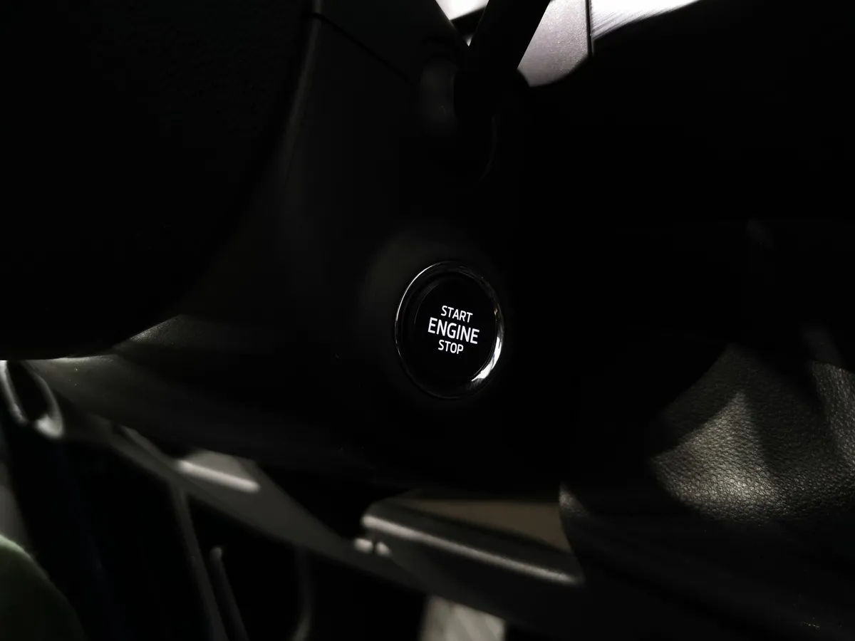 Skoda Kodiaq 2.0 TSI DSG 4X4 (180 л.с.) Синий в АВИЛОН. Слайд №20