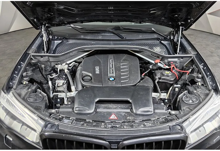 BMW X5 xDrive30d Steptronic (249 л.с.) Черный в АВИЛОН. Слайд №9