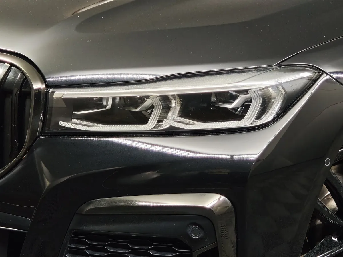BMW 7 серия 730d xDrive Steptronic (249 л.с.) Base Локальная сборка Черный в АВИЛОН. Слайд №8