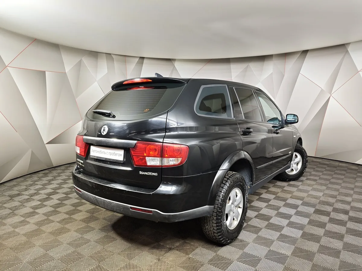 SsangYong Kyron 2.3 MT 4WD (150 л.с.) Черный в АВИЛОН. Слайд №2