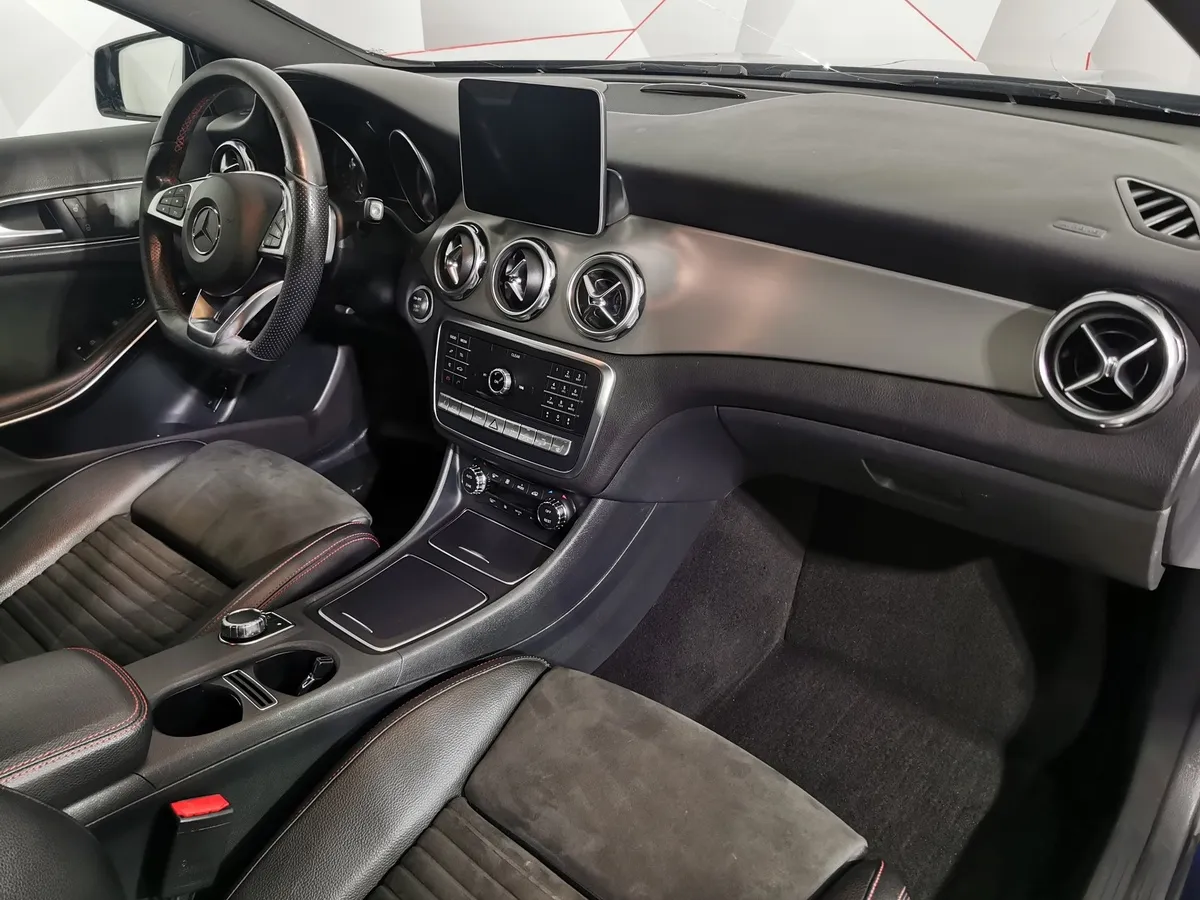 Mercedes-Benz GLA 250 7G-DCT 4MATIC (211 л.с.) Особая серия Синий в АВИЛОН. Слайд №12