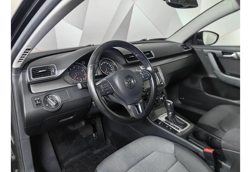 АВИЛОН - Volkswagen Passat 1.8 TSI DSG (152 л.с.) Черный - slide 13