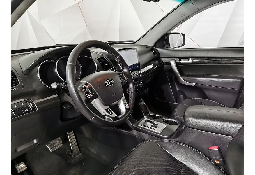Kia Sorento 2.2 CRDi AT AWD (200 л.с.) Серебристый в АВИЛОН. Слайд №19