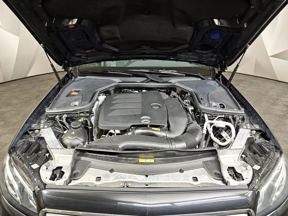 Mercedes-Benz E-Класс E 200 4MATIC 9G-TRONIC (184 л.с.) Sport Черный в АВИЛОН. Слайд №11