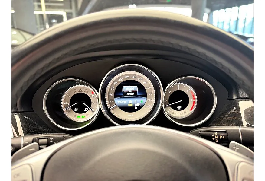 Mercedes-Benz CLS CLS 350 d 4MATIC 9G-TRONIC (249 л.с.) Белый в АВИЛОН. Слайд №18