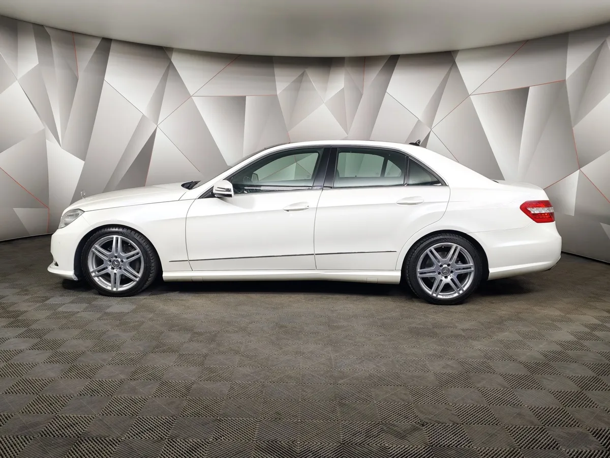 Mercedes-Benz E-Класс E 350 4MATIC 7G-Tronic Plus (272 л.с.) Белый в АВИЛОН. Слайд №5