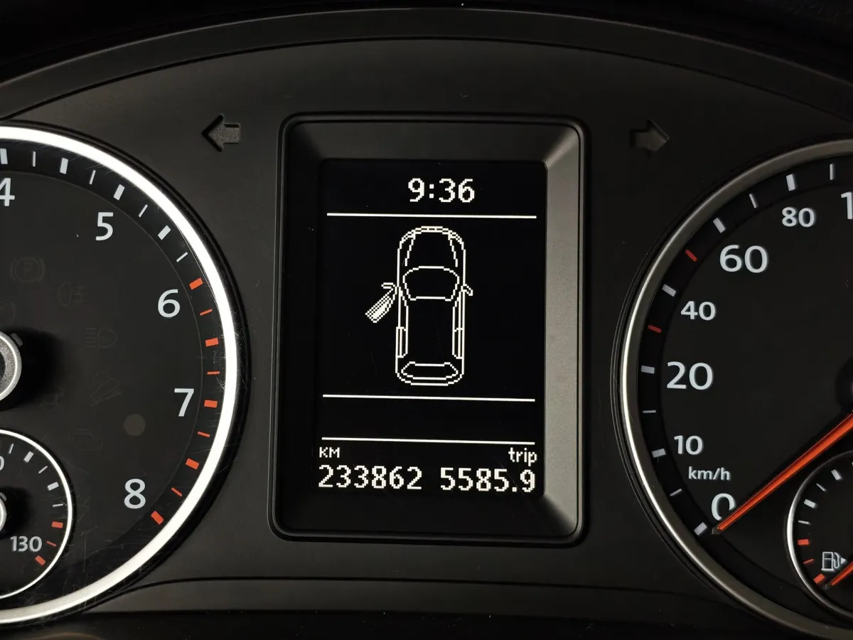 Volkswagen Tiguan 2.0 TSI 4Motion AT (170 л.с.) Sport & Style Синий в АВИЛОН. Слайд №18