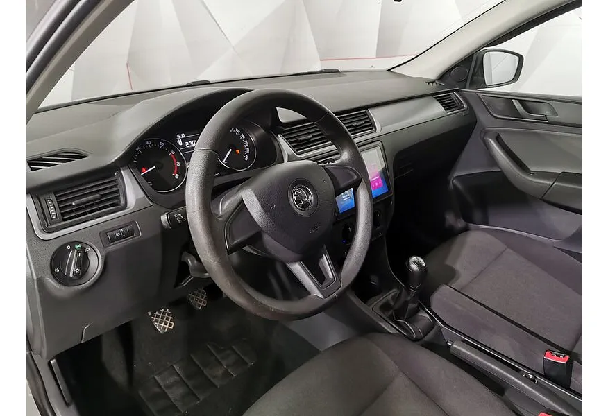 АВИЛОН - Skoda Rapid 1.6 MT (110 л.с.) Белый - slide 14