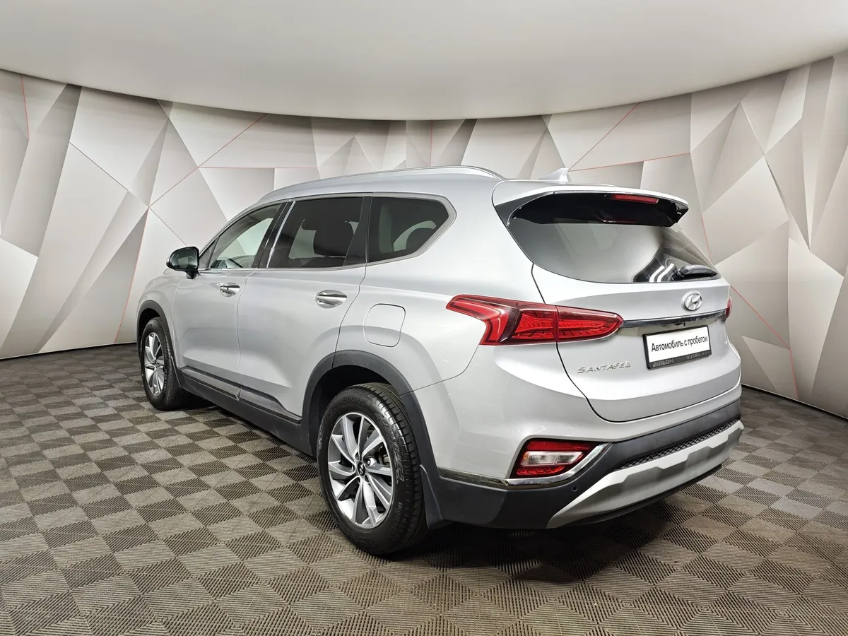 Hyundai Santa Fe 2.4 (188 л.с.) - 6AT Premier Серебристый в АВИЛОН. Слайд №4