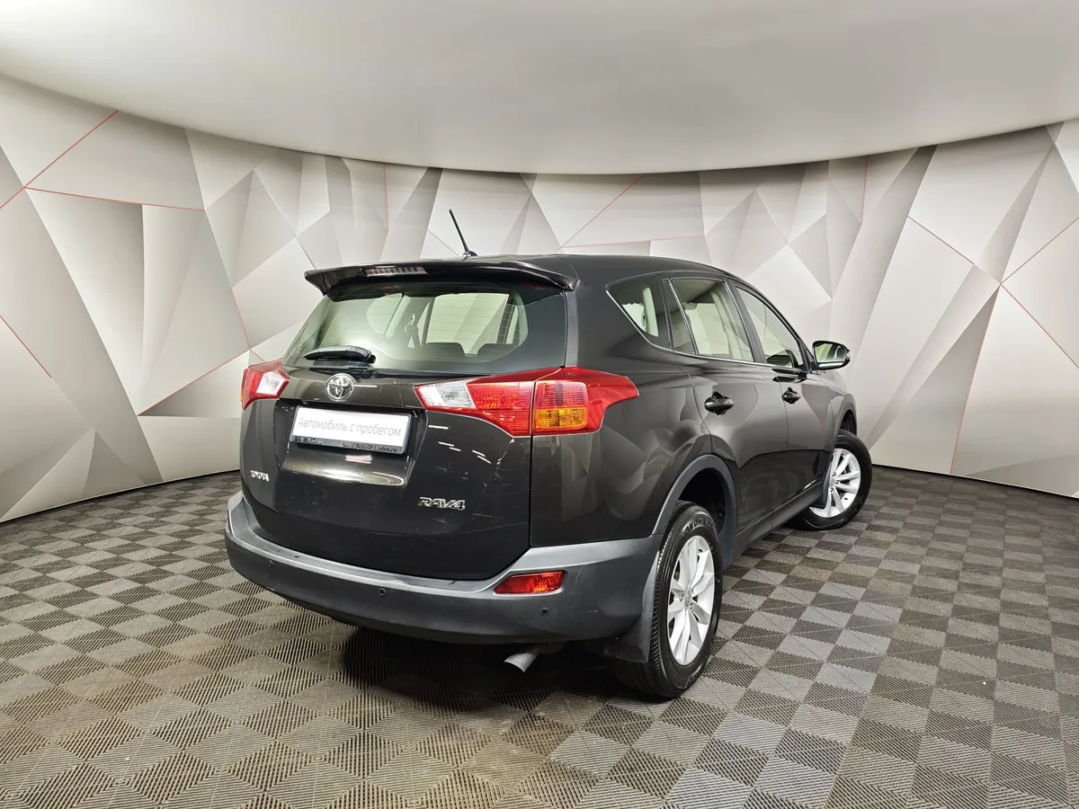 Toyota RAV4 2.0 CVT (146 л.с.) Коричневый в АВИЛОН. Слайд №2