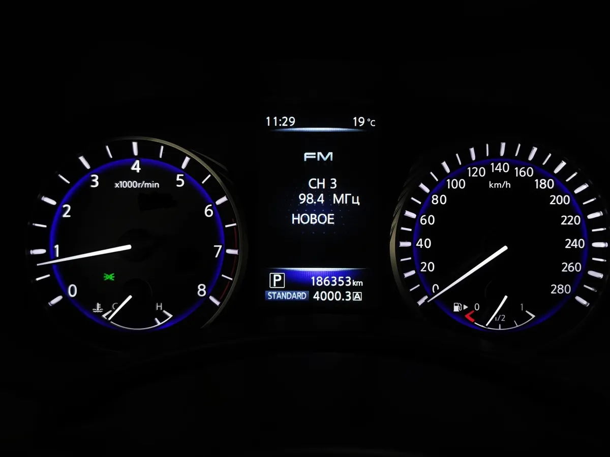 Infiniti Q50 2.0 T AT (211 л.с.) Серый в АВИЛОН. Слайд №16