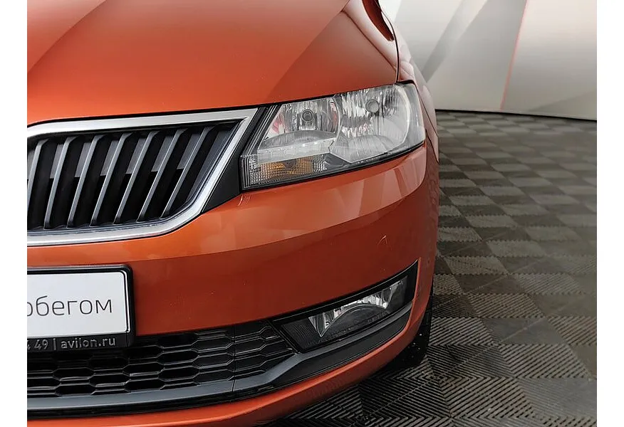 Skoda Rapid 1.6 AT (110 л.с.) Active Оранжевый в АВИЛОН. Слайд №10