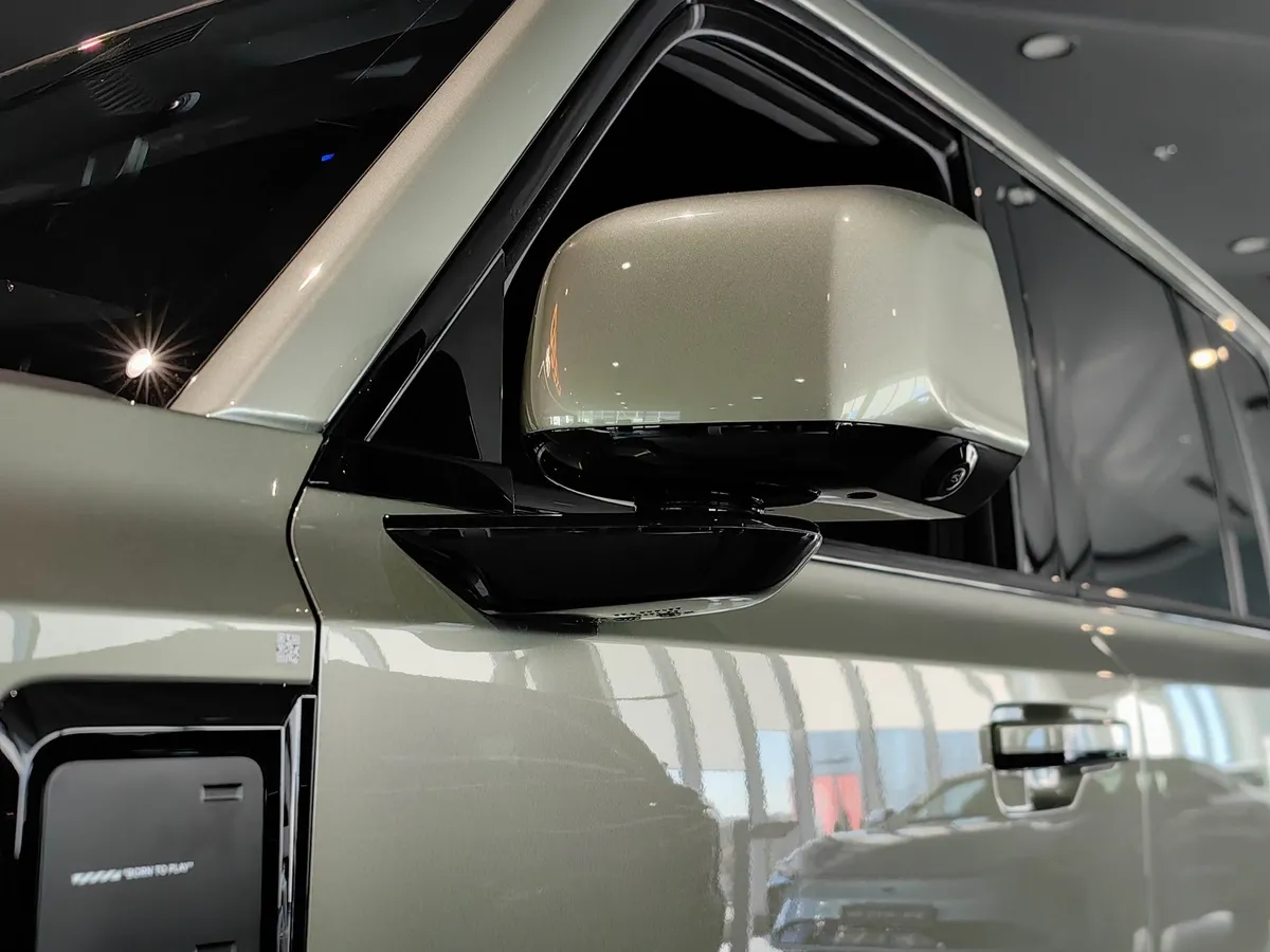 ESTEO V27 1.5h REEV AT 4WD (456 л.с.) Премиум Зеленый в АВИЛОН. Слайд №16