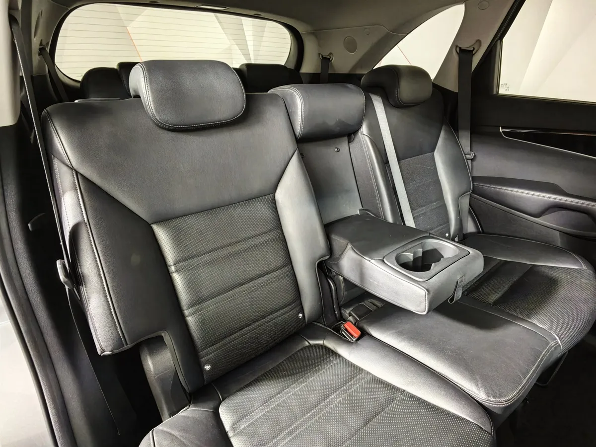 Kia Sorento 2.4 GDI AT AWD (188 л.с.) Prestige Серый в АВИЛОН. Слайд №16