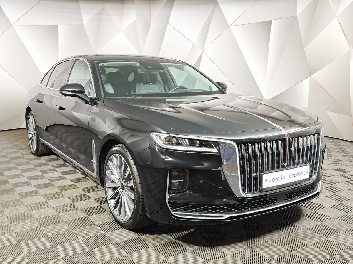 Hongqi H9 2.0T AT (245 л.с.) Делюкс двухцветный Черный в АВИЛОН. Слайд №3