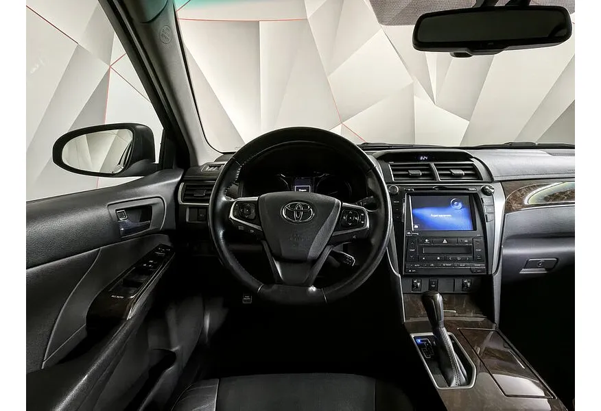 Toyota Camry 2.5 AT (181 л.с.) Коричневый в АВИЛОН. Слайд №20