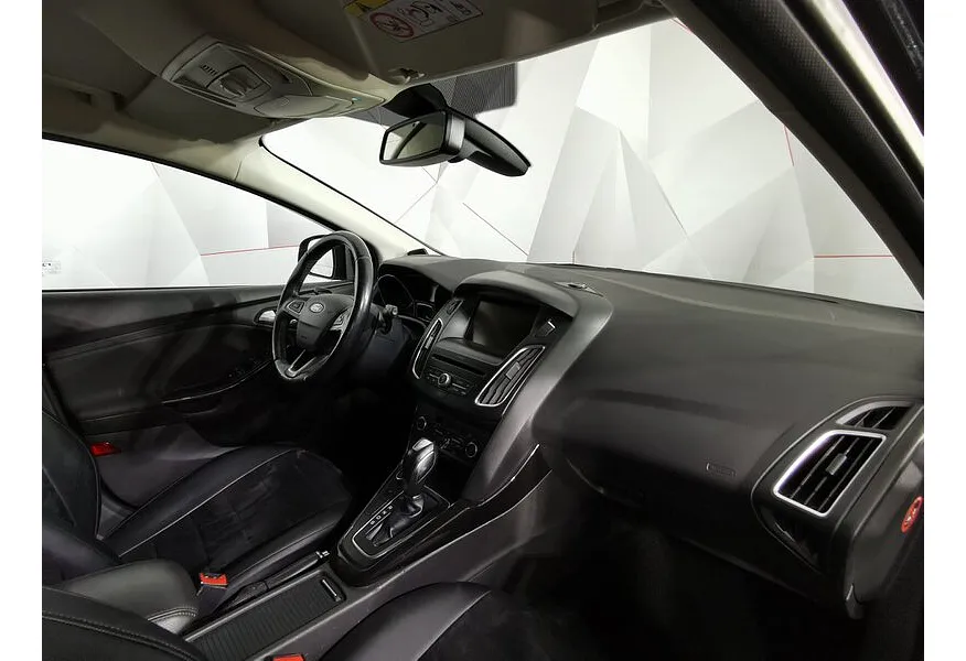 Ford Focus 1.6 Ti-VCT PowerShift (125 л.с.) SYNC Edition Черный в АВИЛОН. Слайд №13