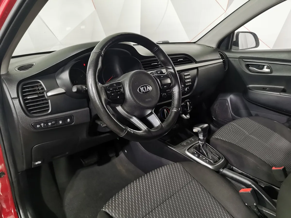 Kia Rio 1.6 AT (123 л.с.) Красный в АВИЛОН. Слайд №16