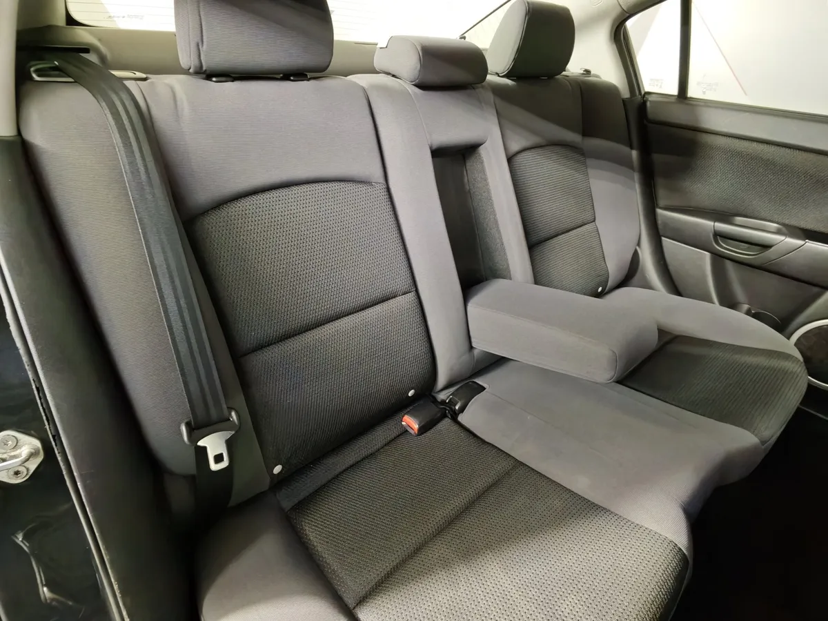 Mazda 3 1.6 AT (105 л.с.) Черный в АВИЛОН. Слайд №15