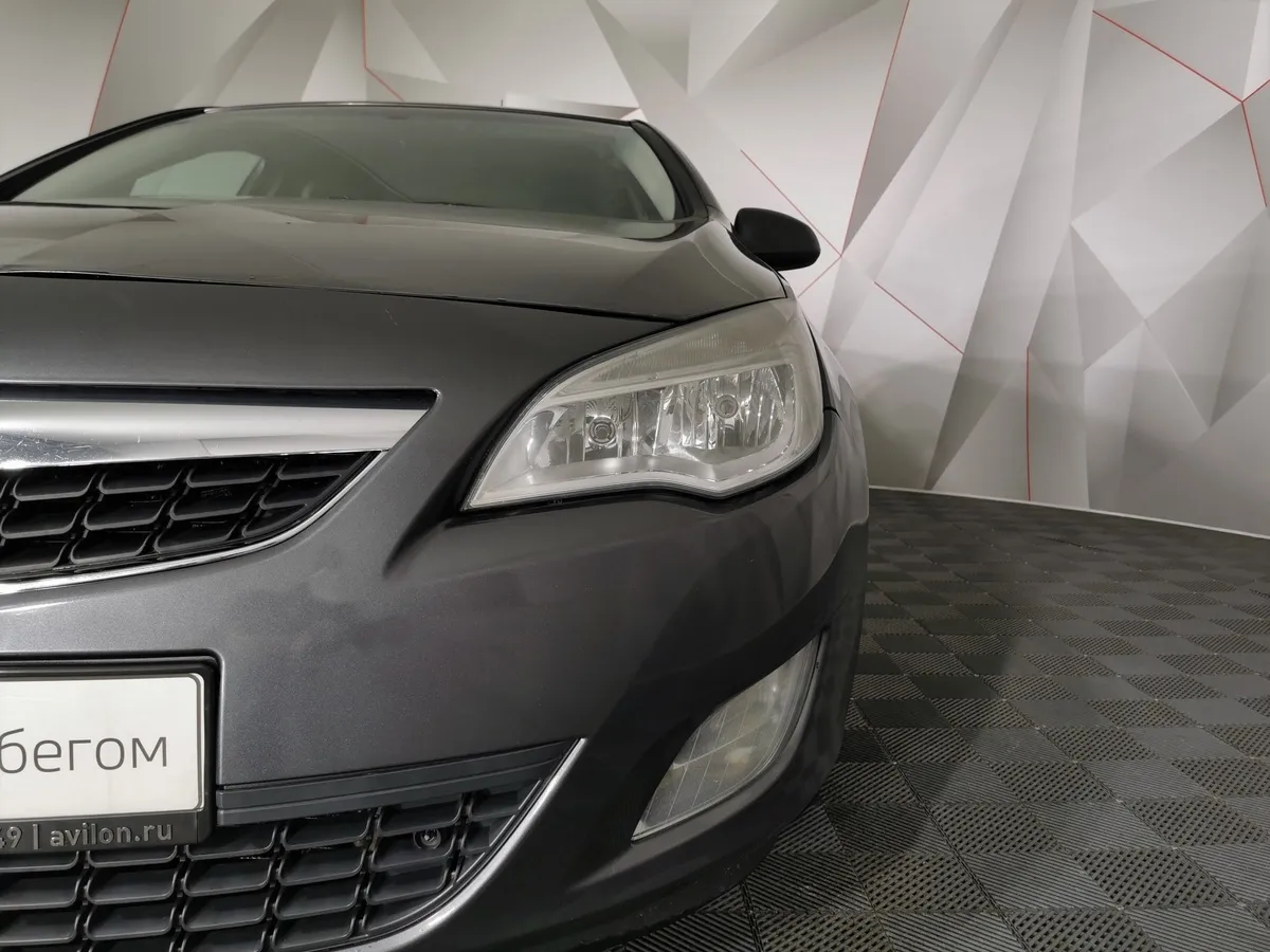 Opel Astra 1.4 Turbo AT (140 л.с.) Серый в АВИЛОН. Слайд №10