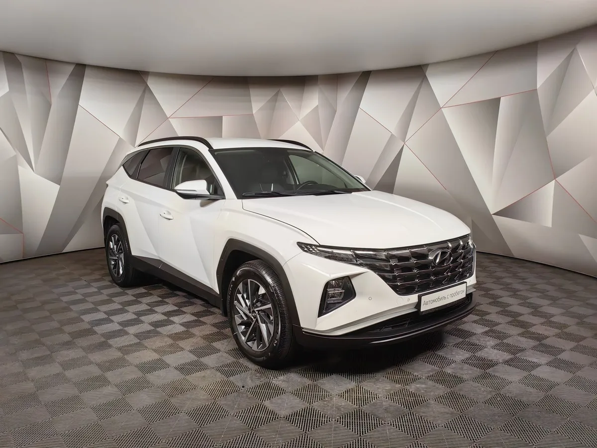 Hyundai Tucson 2.0 AT 4WD (150 л.с.) Comfort Белый в АВИЛОН. Слайд №3