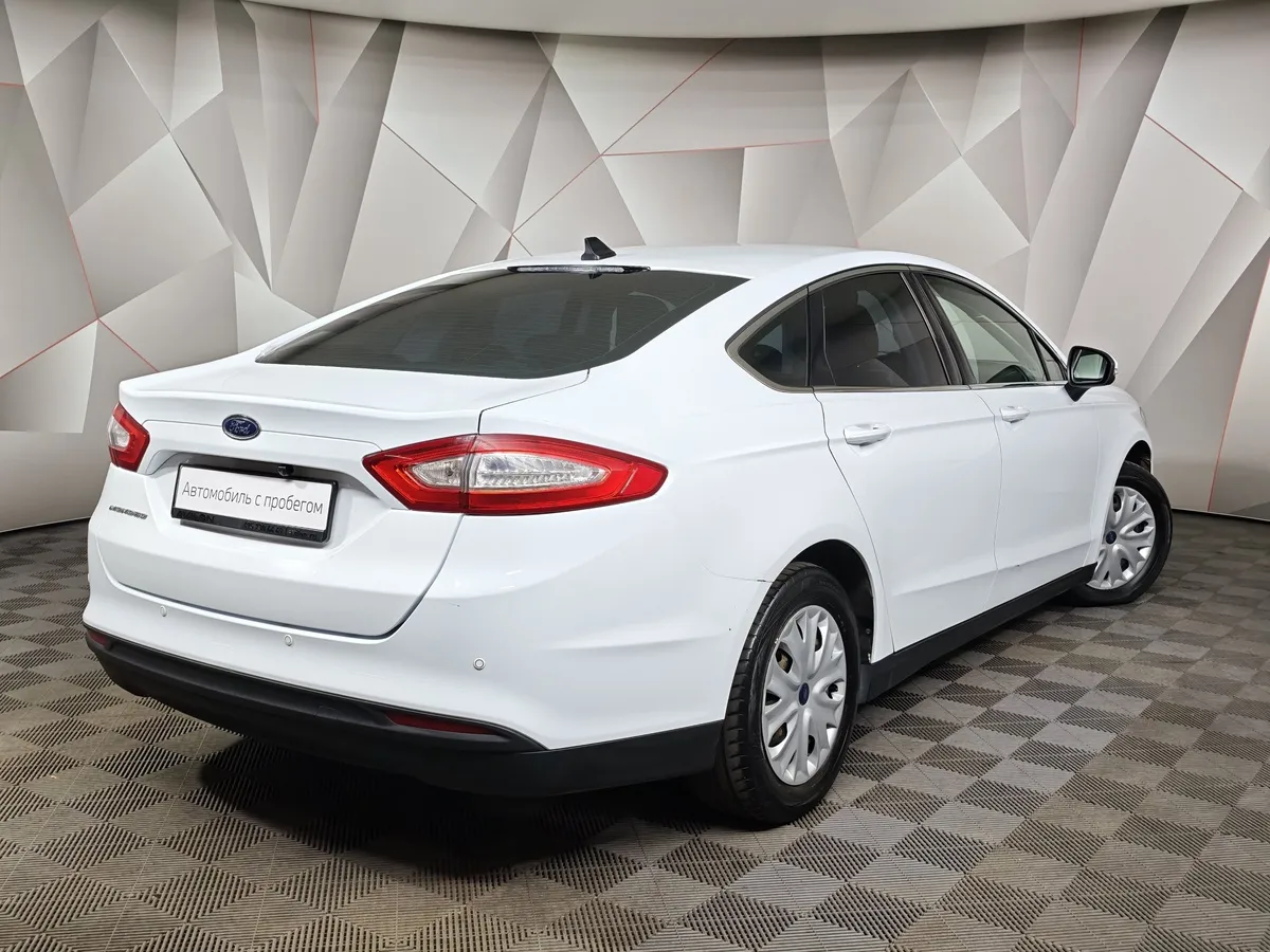 Ford Mondeo 2.5 AT (149 л.с.) Ambiente Белый в АВИЛОН. Слайд №2