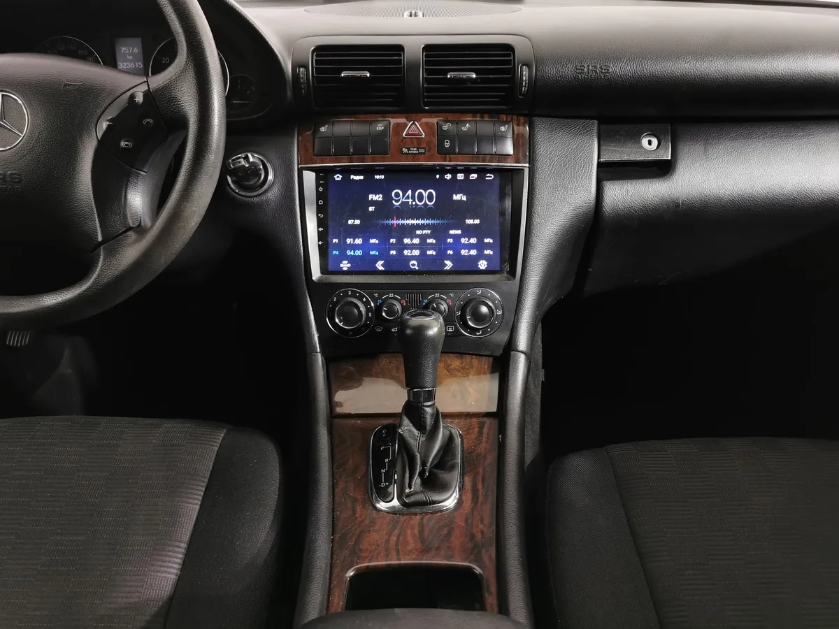 Mercedes-Benz C-Класс C 180 Kompressor AT (143 л.с.) Черный в АВИЛОН. Слайд №14