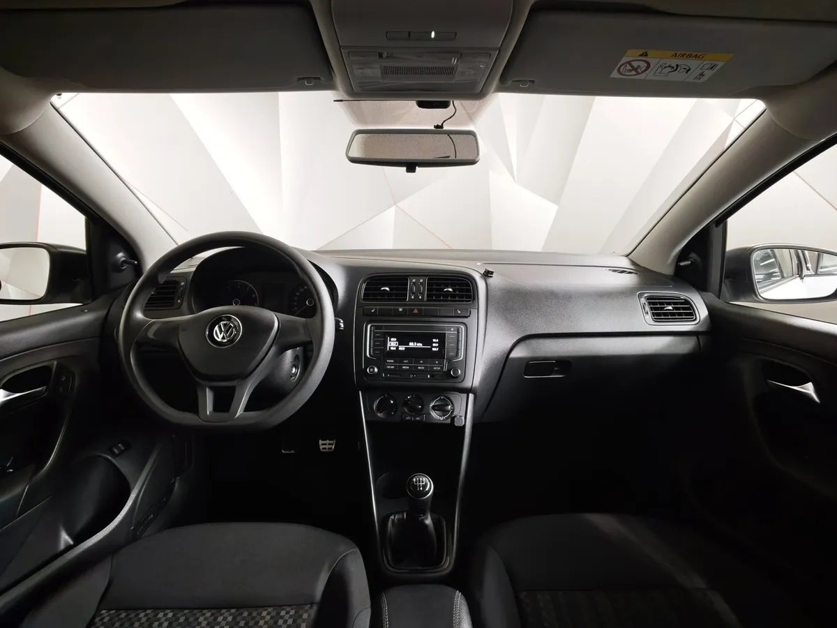 Volkswagen Polo 1.6 MPI MT (90 л.с.) Trendline Белый в АВИЛОН. Слайд №12