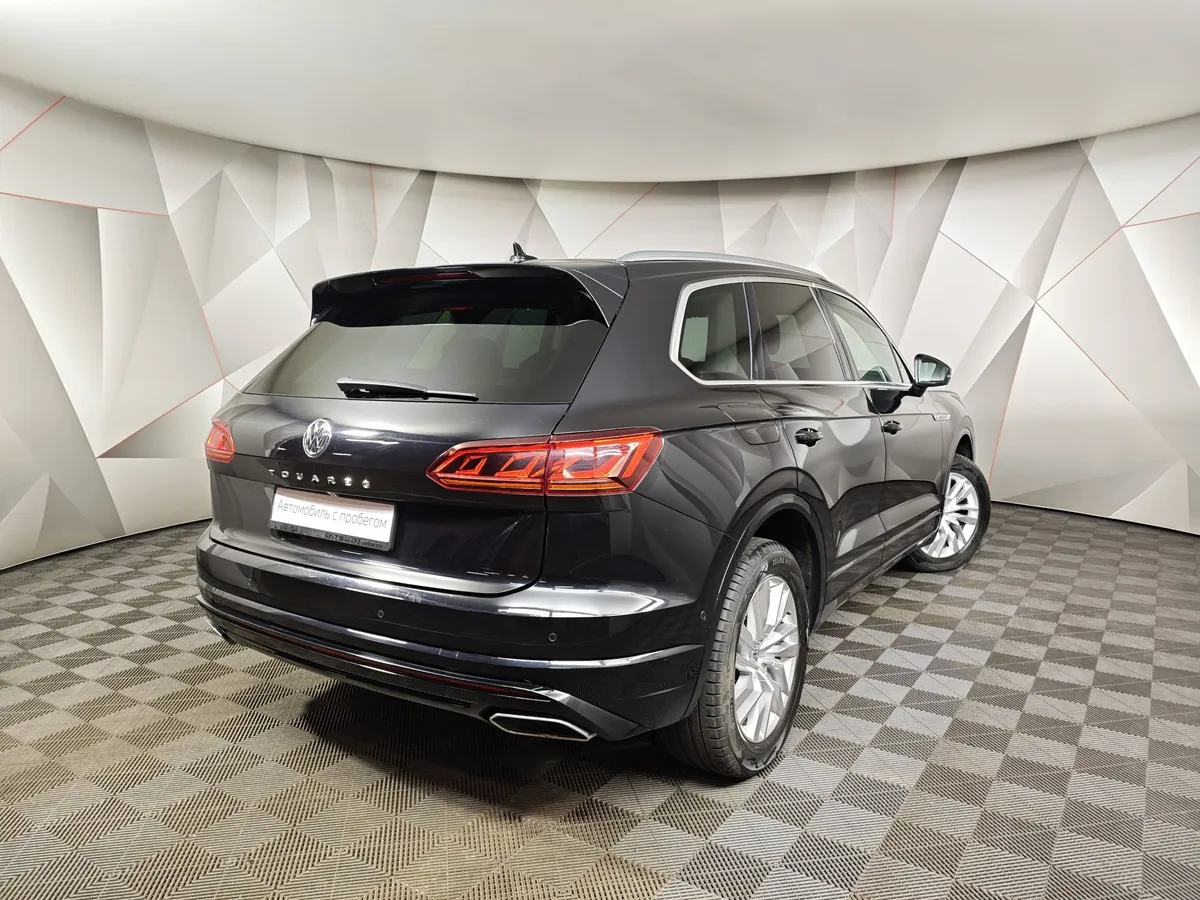 Volkswagen Touareg 3.0 V6 TDI Tiptronic 4Motion (249 л.с.) Business Черный в АВИЛОН. Слайд №2
