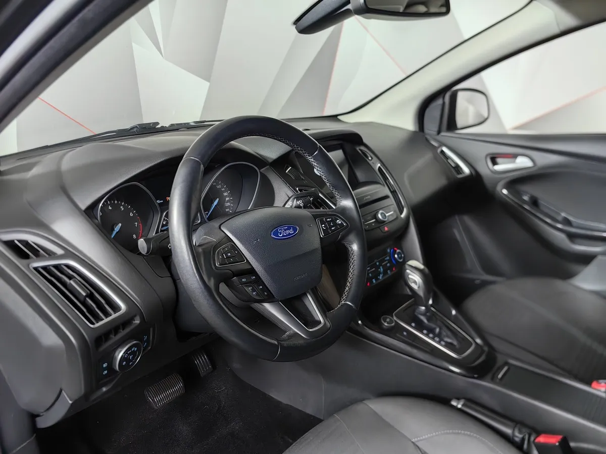 Ford Focus 1.6 PowerShift (125 л.с.) Titanium Серый в АВИЛОН. Слайд №19