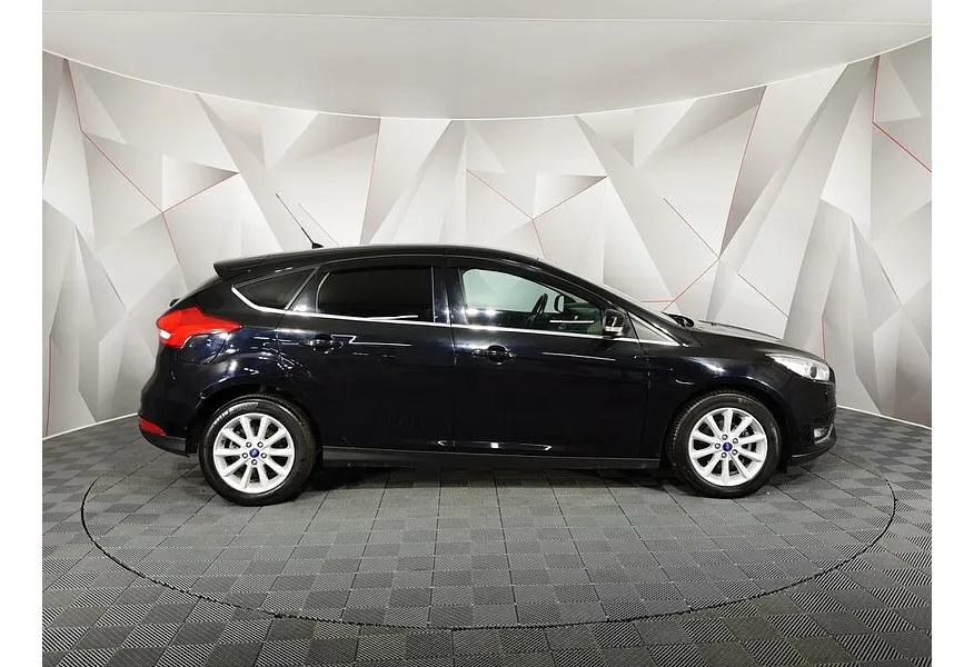 Ford Focus 1.6 Ti-VCT PowerShift (125 л.с.) SYNC Edition Черный в АВИЛОН. Слайд №6