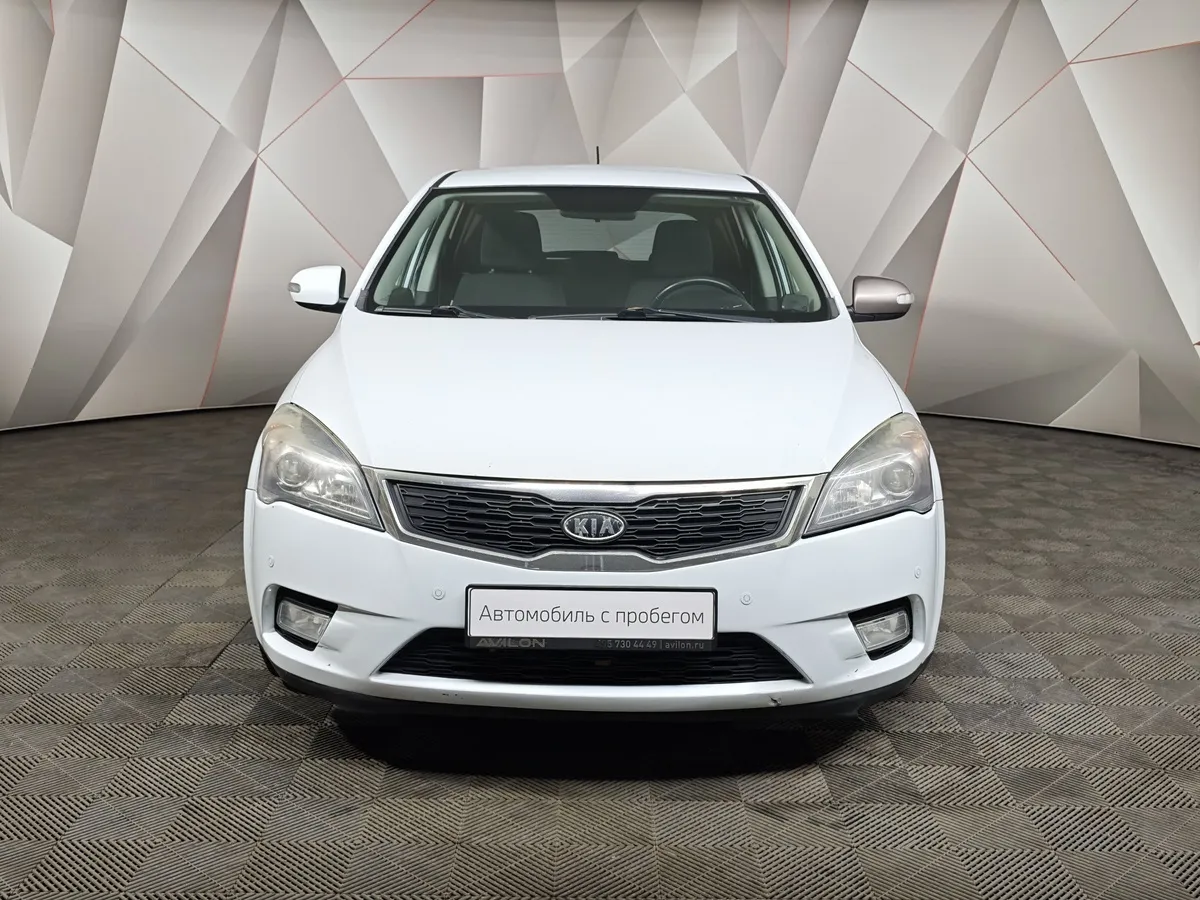 Kia Ceed 1.6 AT (122 л.с.) Белый в АВИЛОН. Слайд №7
