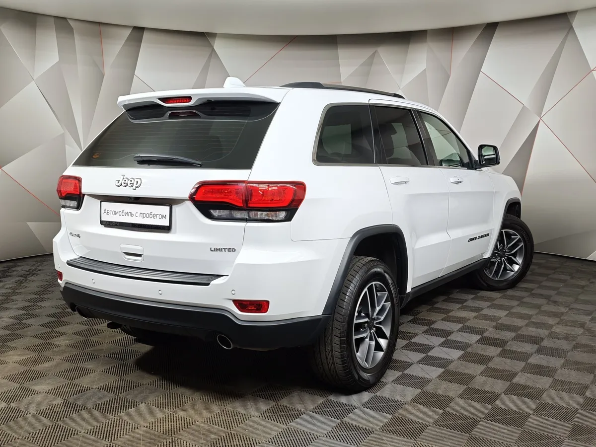 Jeep Grand Cherokee 3.0 AT AWD (238 л.с.) Limited Белый в АВИЛОН. Слайд №2