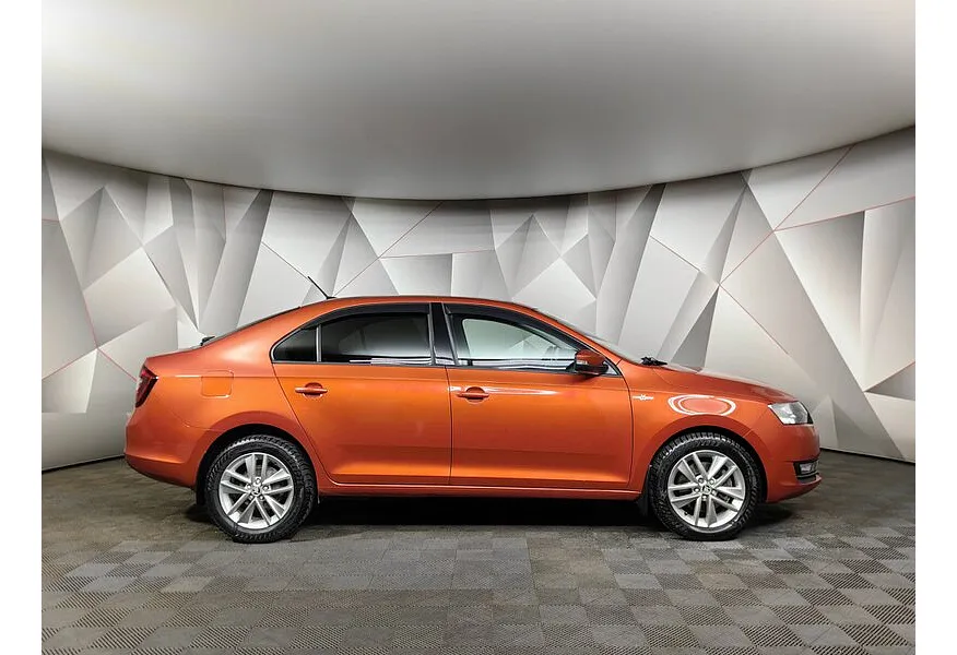 Skoda Rapid 1.6 AT (110 л.с.) Active Оранжевый в АВИЛОН. Слайд №6