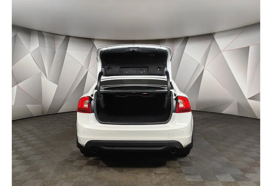 АВИЛОН - Volvo S60 1.6 T3 Turbo Powershift (150 л.с.) Momentum Белый - slide 5
