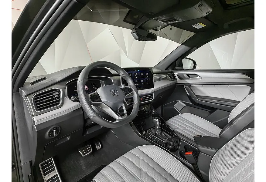 Volkswagen Tayron 2.0 7DSG AWD (220 л.с.) R-Line Pro Черный в АВИЛОН. Слайд №12