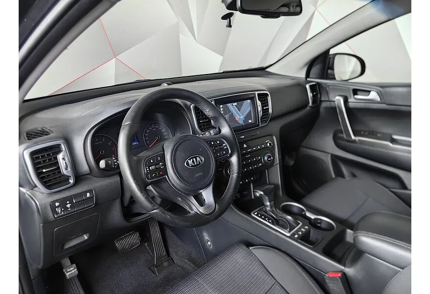 Kia Sportage 2.0 AT 4WD (150 л.с.) Luxe Черный в АВИЛОН. Слайд №18