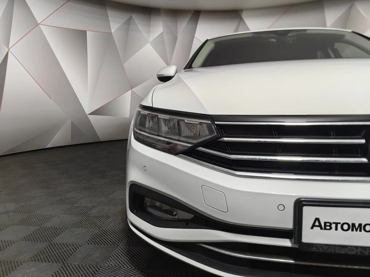 Volkswagen Passat 1.4 TSI DSG (150 л.с.) Business Белый в АВИЛОН. Слайд №10