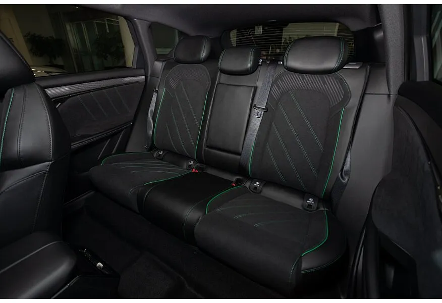 Voyah Free EVR 1.5 AT AWD (510 л.с.) Sport + Черный в АВИЛОН. Слайд №11