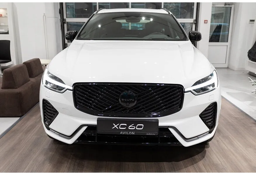 Volvo XC60 2.0 B5 8AT AWD (250 л.с.) Ultra Белый в АВИЛОН. Слайд №3