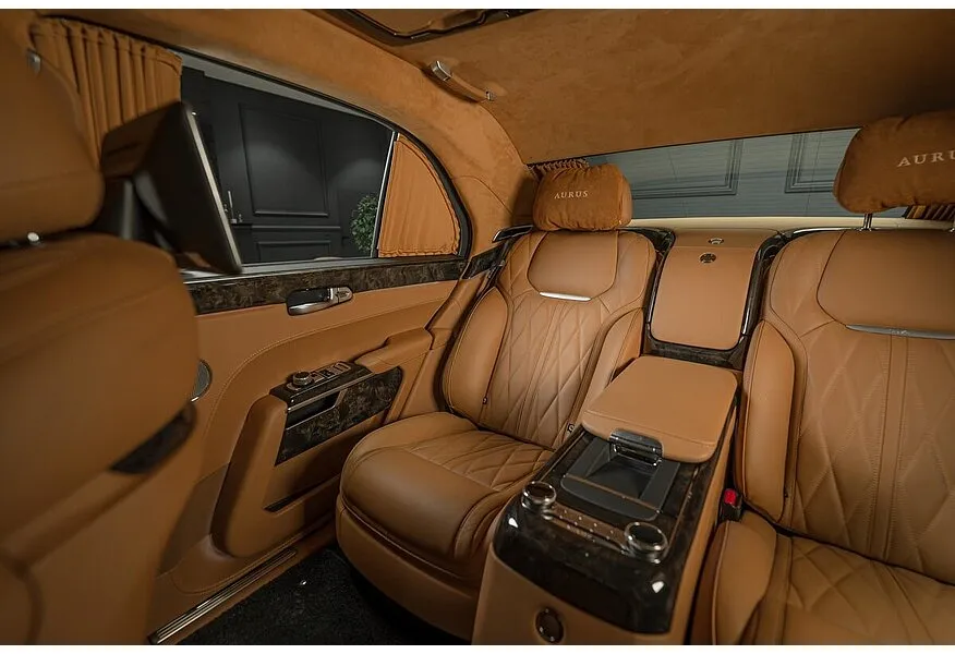 AURUS Senat 4.4 AWD AT (598 л.с.) Синий в АВИЛОН. Слайд №3