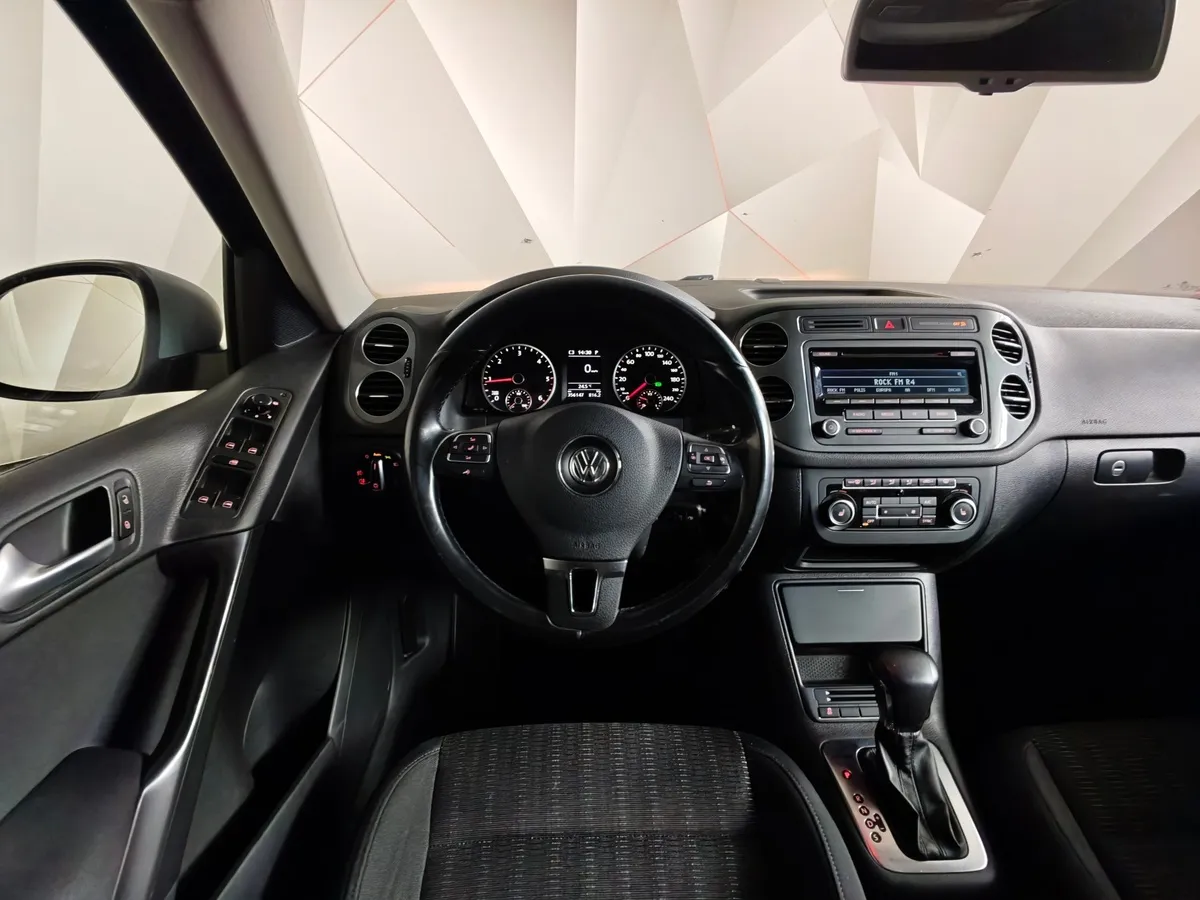 Volkswagen Tiguan 2.0 TDI 4Motion AT (140 л.с.) Track & Field Черный в АВИЛОН. Слайд №19